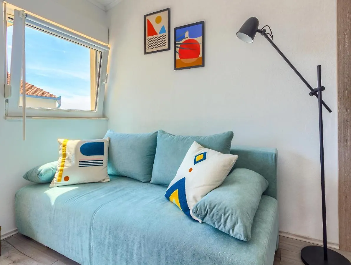 Uma - Design Apartment With Big Terrace Kastela