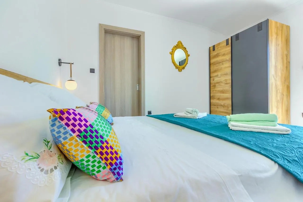 Uma - Design Apartment With Big Terrace Croatia
